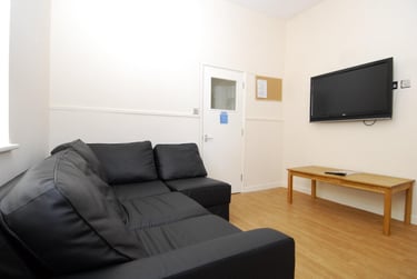 5 bed house, Salisbury Road, Lipson, Plymouth, PL48QT - Image 2